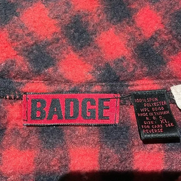 Badge Black and Red Checkered Sherpa Fleece Jacket - Picture 4 of 4
